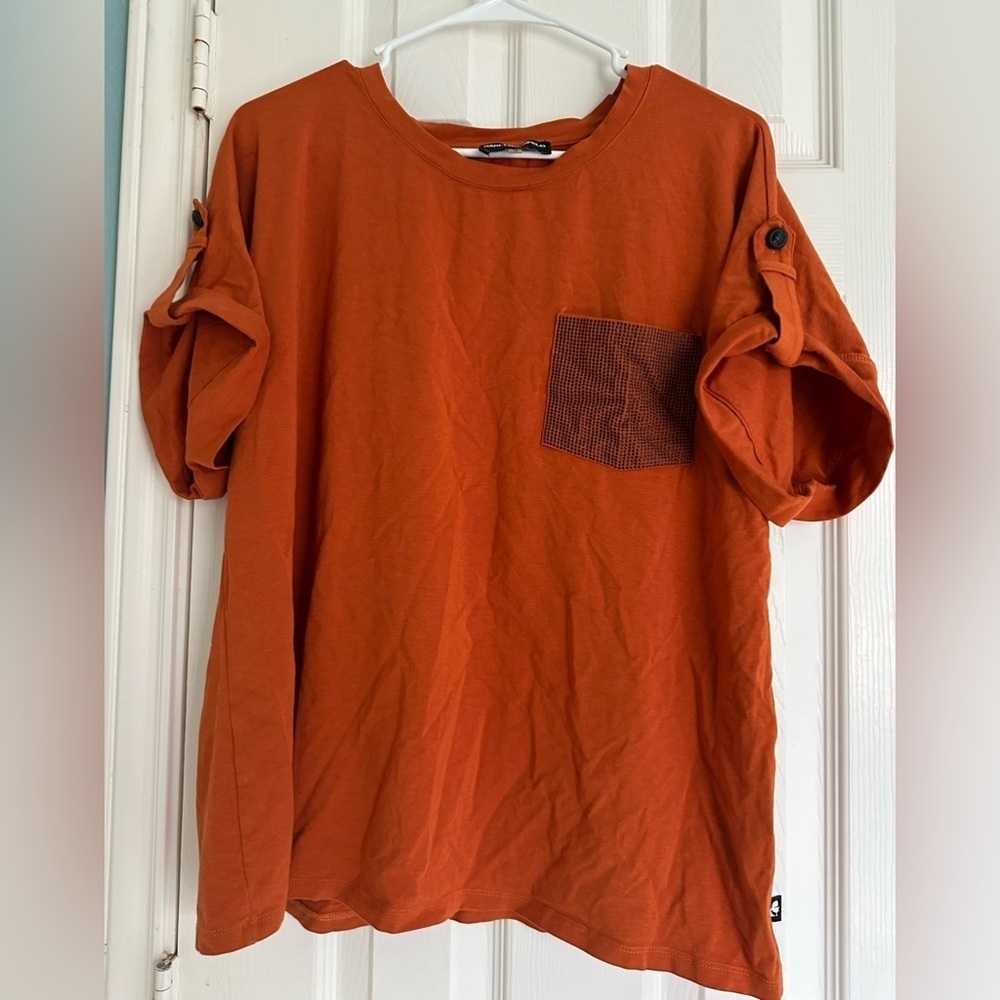 Karl Lagerfeld Orange Studded pocket Roll tab sleeves t-Shirt size XL - Picture 1 of 4